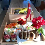 Wiegand - A With A View Bed & Breakfast 3*