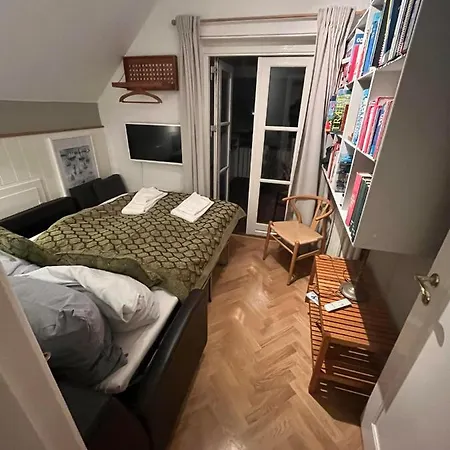 Wiegand - A With A View ベッド・アンド・ブレックファスト