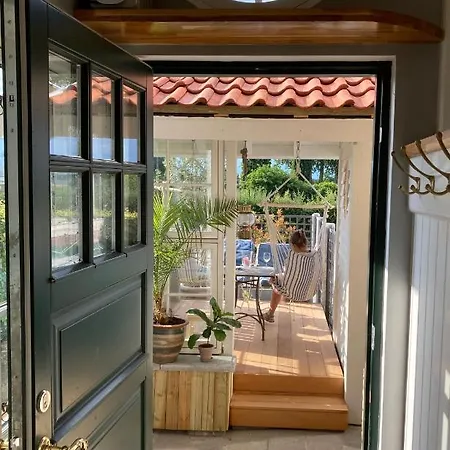 Wiegand - A With A View Bed & Breakfast