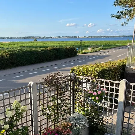 Wiegand - A With A View Bed & Breakfast *