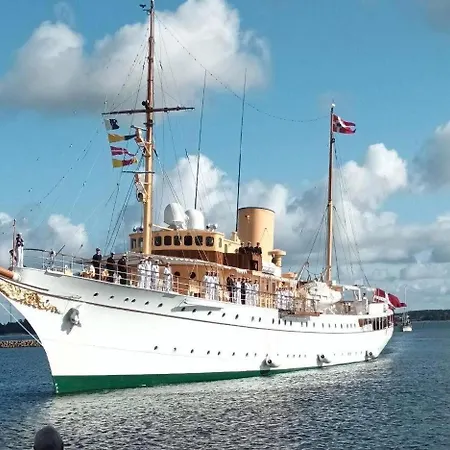 Wiegand - A With A View Bed & Breakfast Holbæk