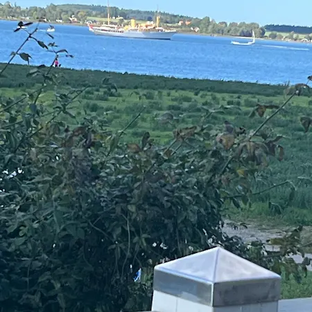 Wiegand - A With A View ベッド・アンド・ブレックファスト