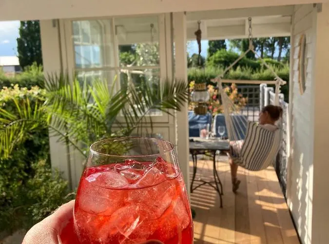 Wiegand - A With A View Bed & Breakfast 3*