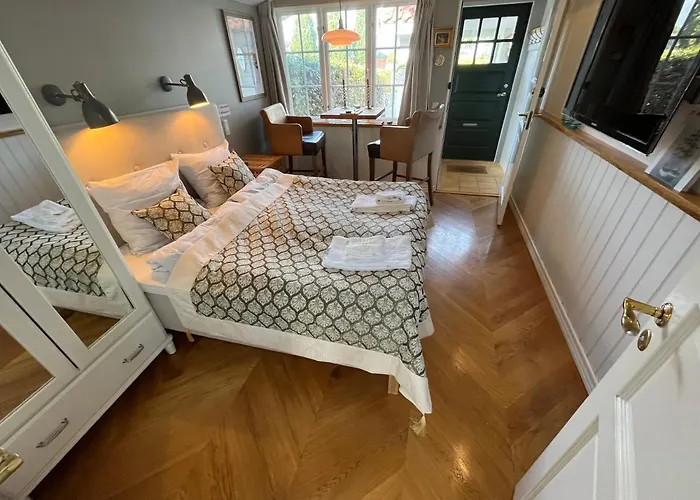 Wiegand - A With A View Bed & Breakfast