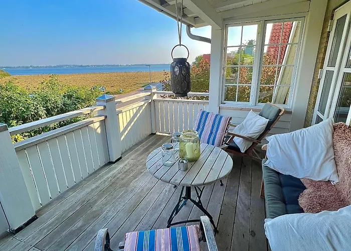 Wiegand - A With A View Bed & Breakfast 3*